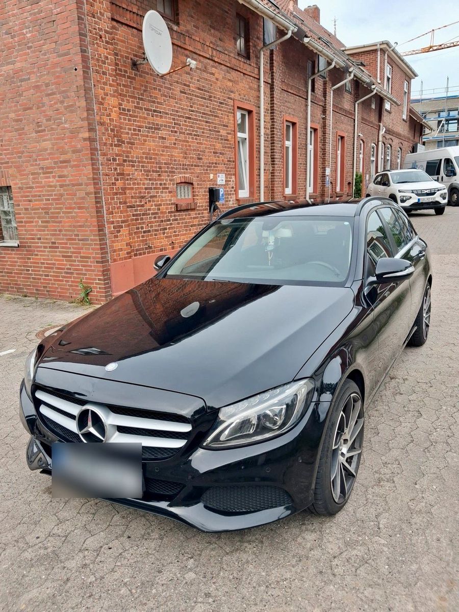MERCEDES-BENZ C 220