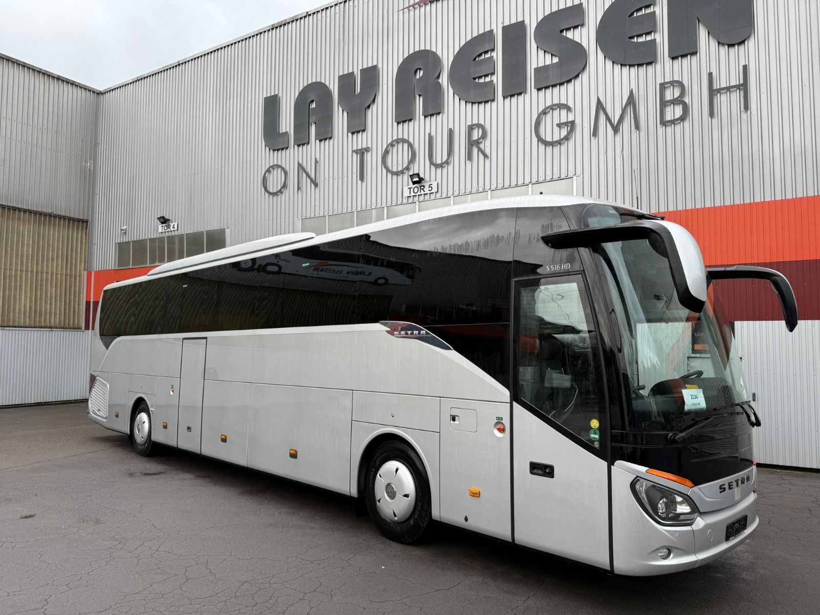 SETRA  2018 - Image 0 of 26