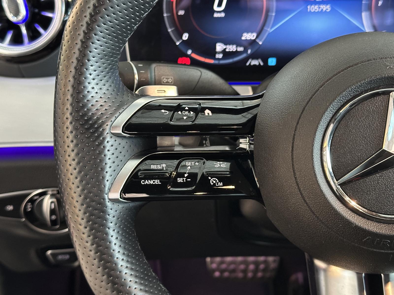 Mercedes-Benz CLS 300 4M*AMG Line*ACC*OLED*MBUX*Leder*LED*