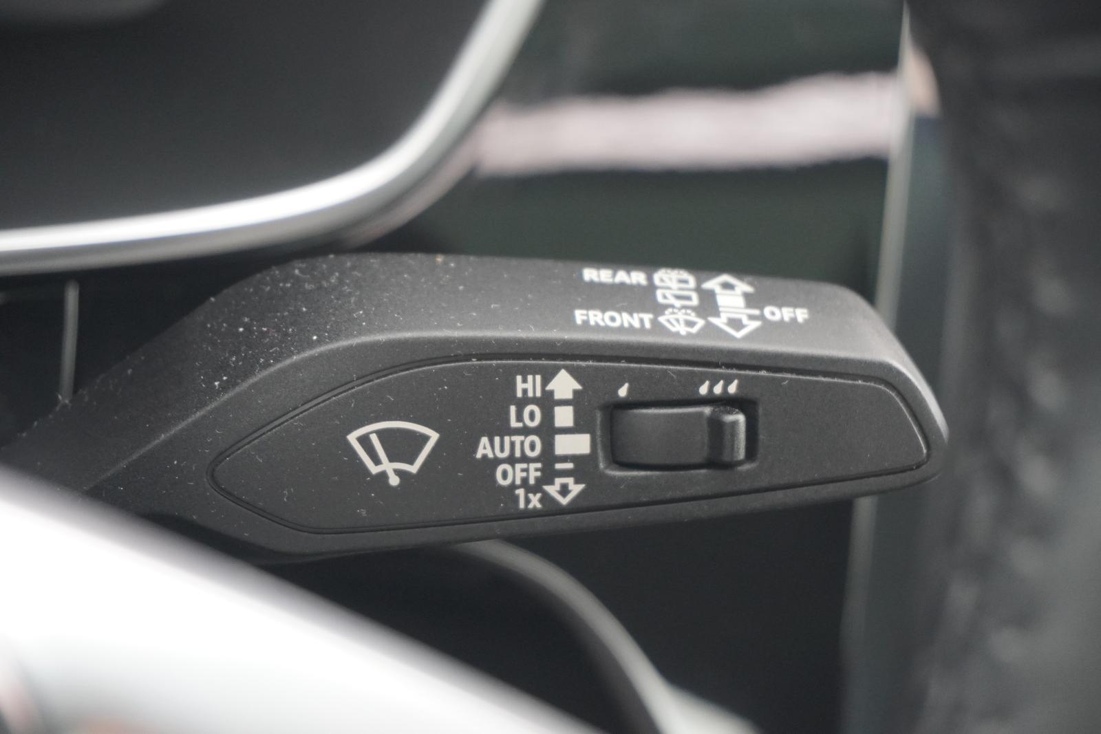 Audi Q3 40 2.0 TFSI quattro basis Panorama AHK LED