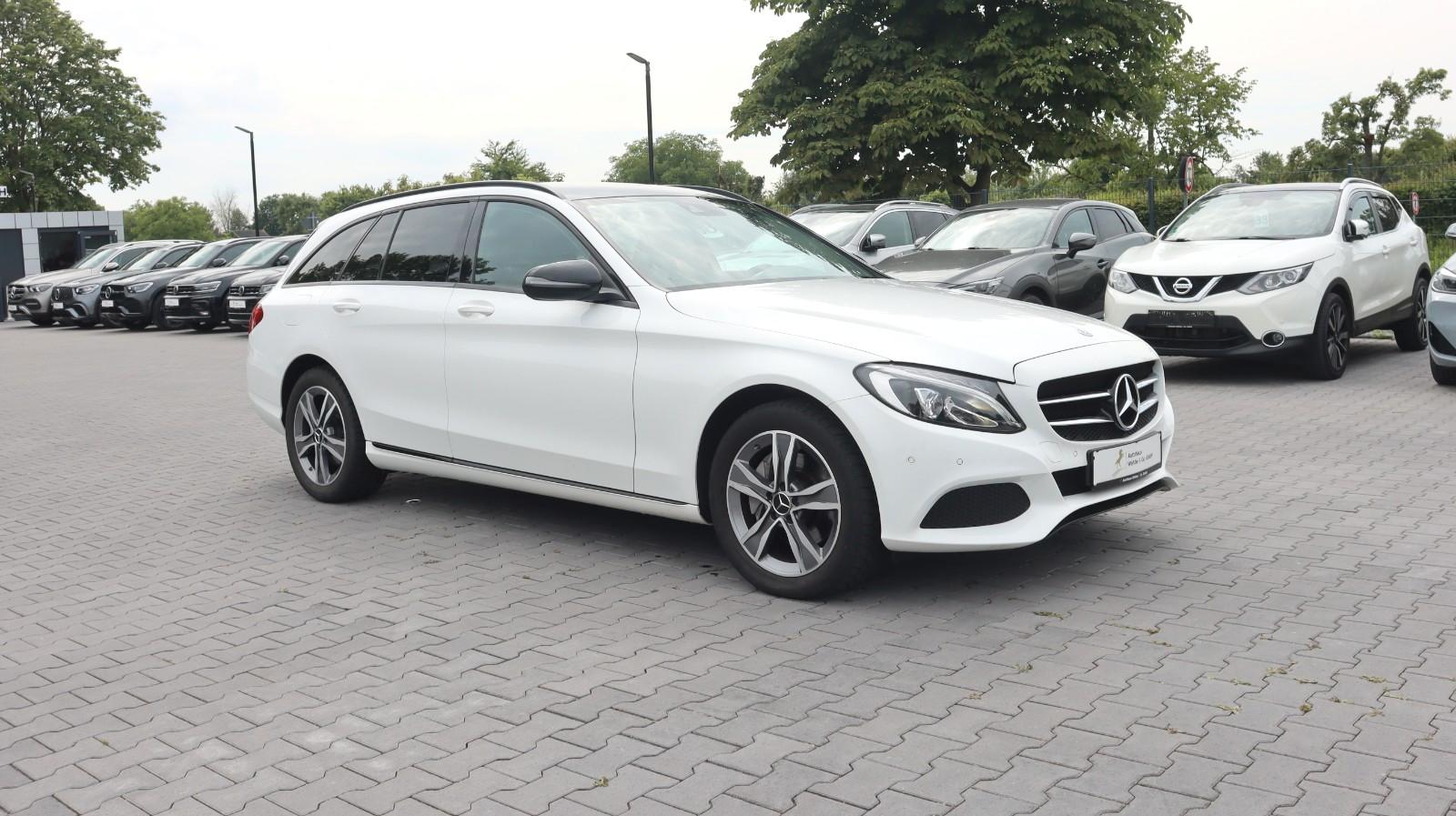 Mercedes-Benz C250 T Night Memory Front Assist Navi LED PDC