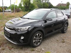 Fahrzeugabbildung Kia Stonic Spirit Edition Kamera SHZ LRH KliAut Navi