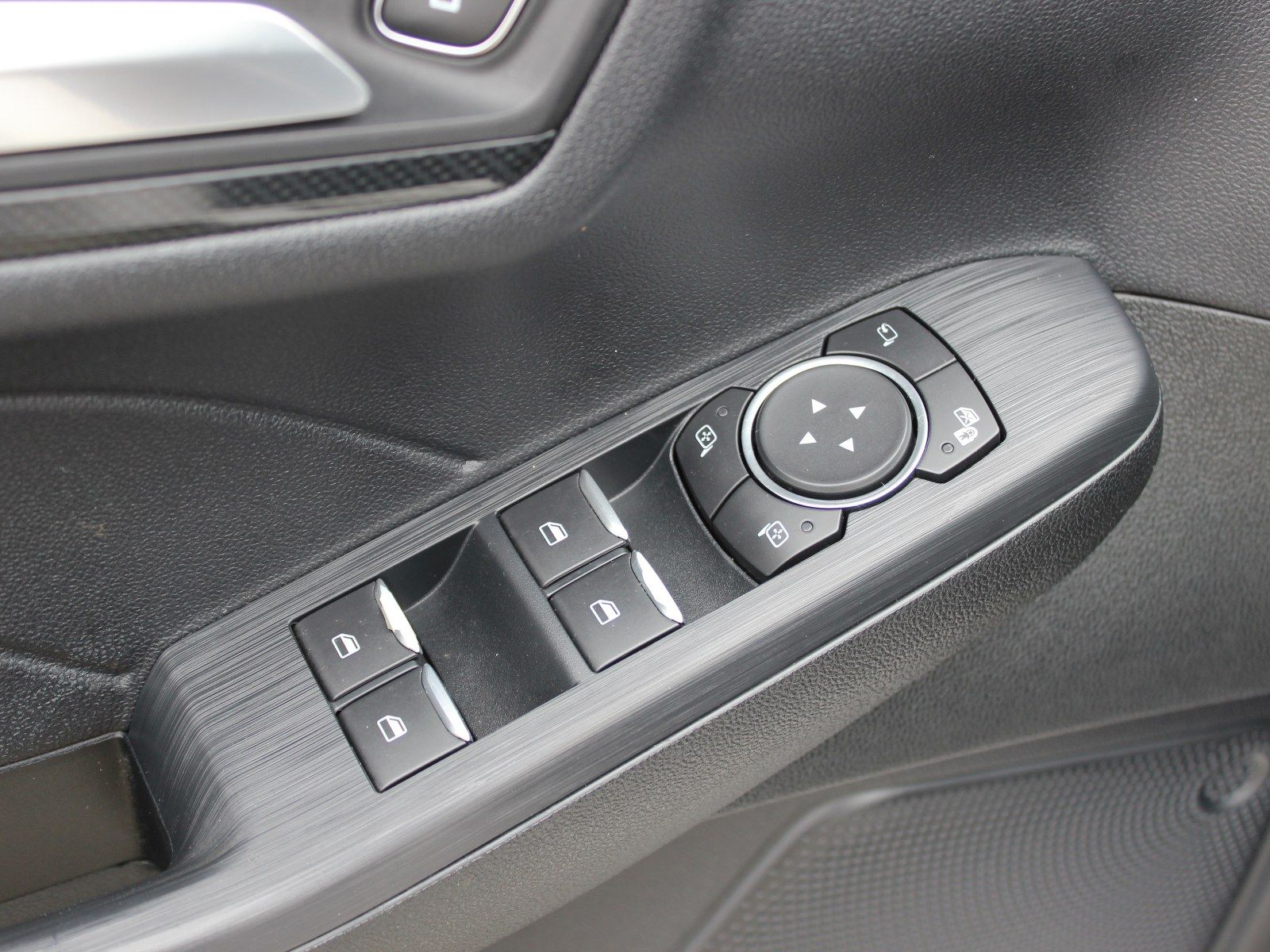 Fahrzeugabbildung Ford Kuga Plug-In Hybrid ST-Line X 2,5 Duratec