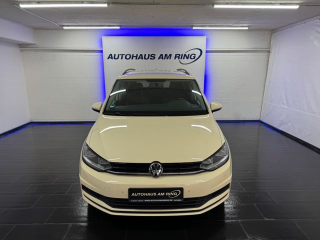 Volkswagen Touran 1.6 TDI DSG TAXI CAM LEDER NAVI 3xPDC SZH