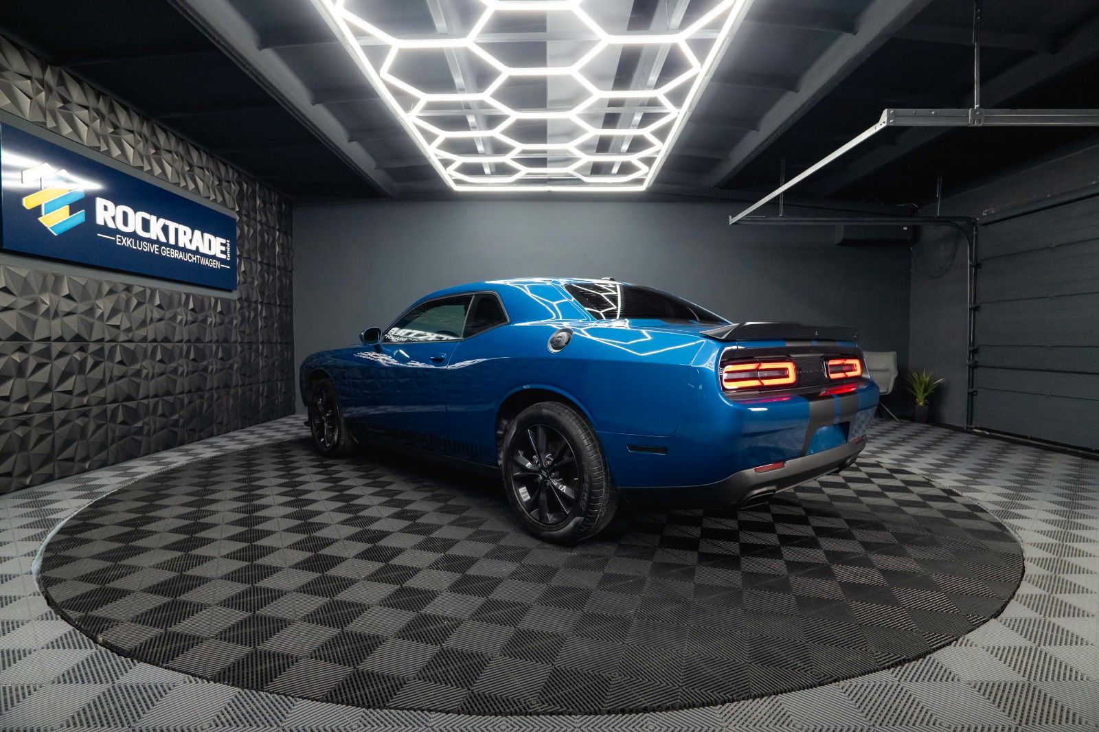 Fahrzeugabbildung Dodge Challenger 3.6 V6 4x4 GT SRT Styling *LED*19%*