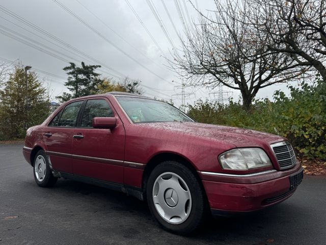 Mercedes-Benz C 180 ELEGANCE AUTOMATIK/TÜV NEU/TOP ZUSTAND