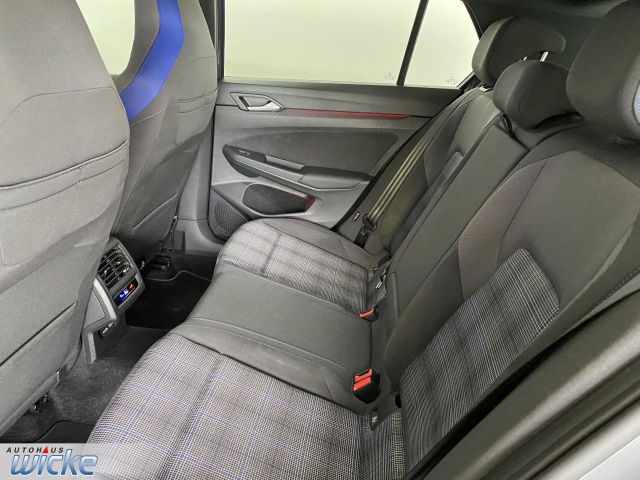 Golf VIII 1.4 TSI DSG GTE eHybrid NAVI KLIMA PAN