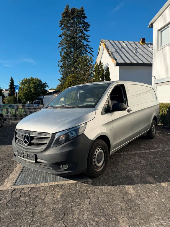 Image of Mercedes-Benz Vito
