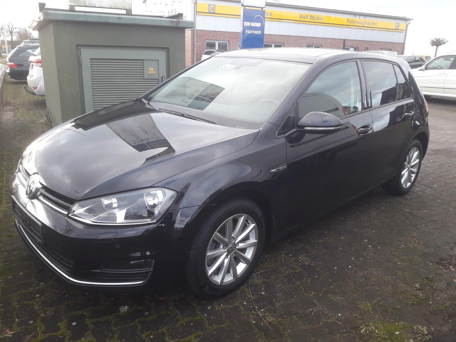 Volkswagen Golf VII Lim. Lounge 1,4 TSi BMT +Navi+Pano+PDC+
