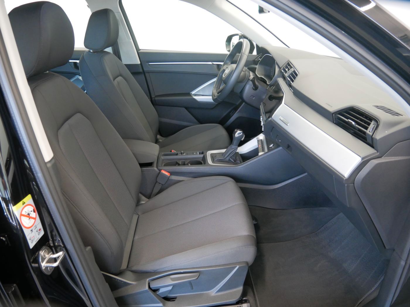 Audi Q3 35 TFSI advanced LED AHK PDC+ ACC SHZ DAB foto 9