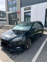Ford FORD FOCUS ST/ Maxton/19&18Zoll/ TÜV NEU/ ... - Ford Focus mit Diesel-Antrieb: Cabrio