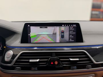 BMW 730 - 12