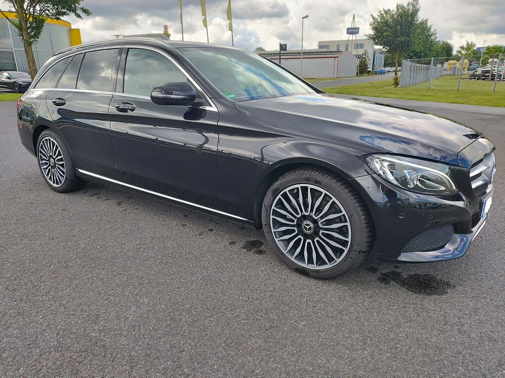 Image of Mercedes-Benz C 180