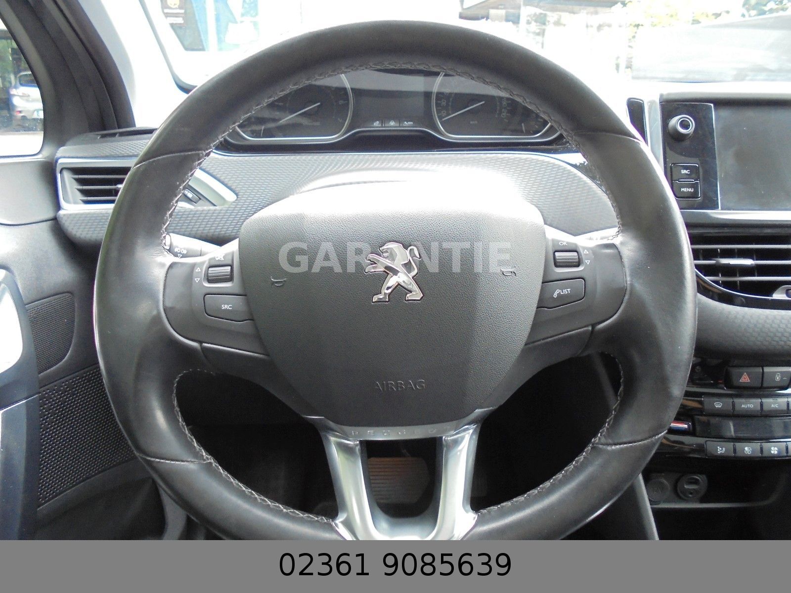 Fahrzeugabbildung Peugeot 2008 Allure Automatik/Panorama/Parktronik/