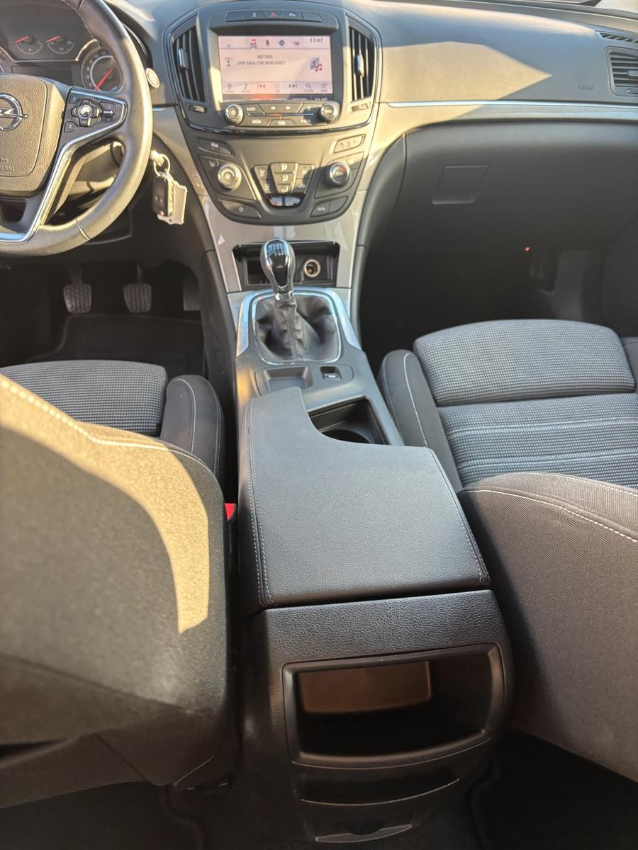 OPEL INSIGNIA 2.0 TURBO 250ch BVM Sièges chauffants Toit ouvrant Historique présent - 1ERE MAIN
