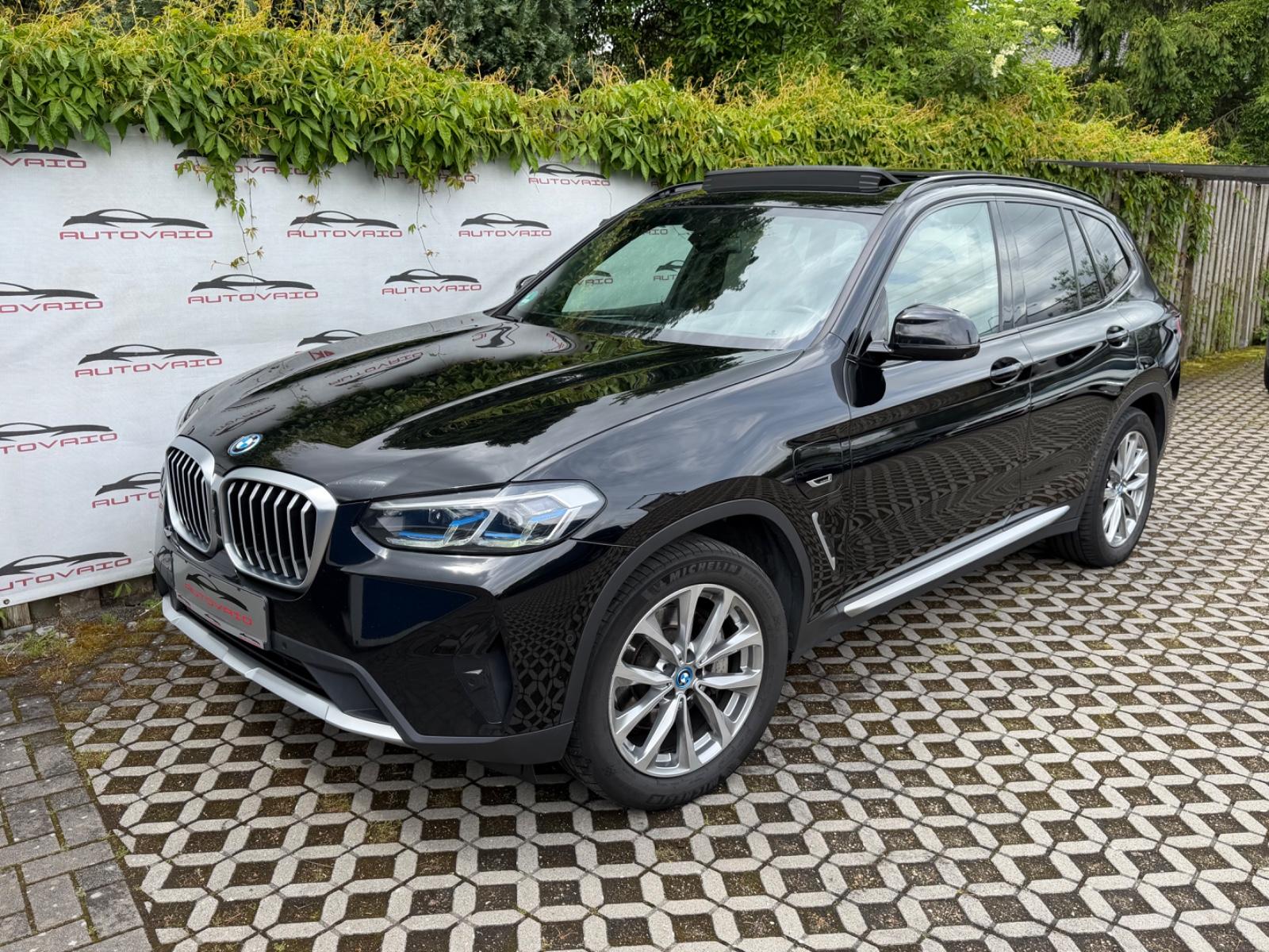 BMW X3 xDrive30e Laser HUD Kam 360 Pano
