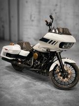 Harley-Davidson Road Glide Special *Öhlins-Kesstech-Saddlemen*