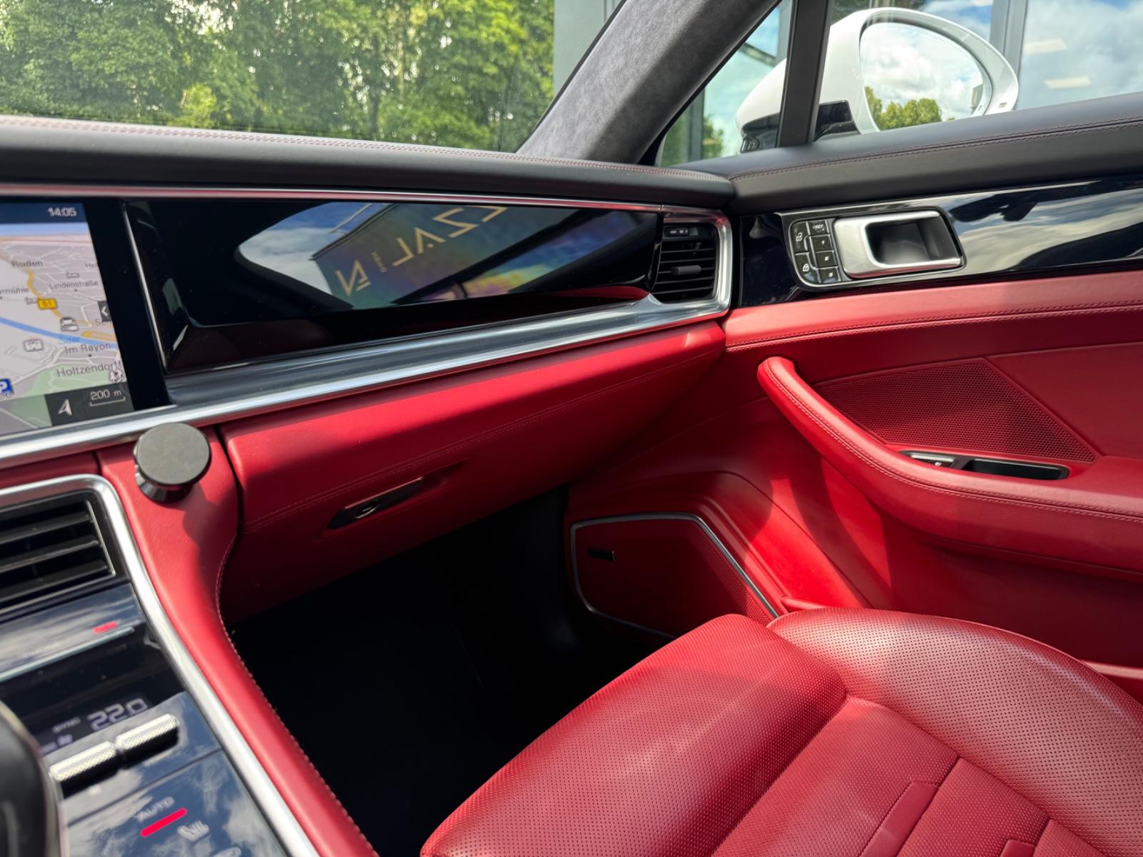 Porsche PANAMERA GTS*SPORT-DESIGN*SOFTCLOSE*SPORT-ABGAS*