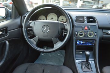 Mercedes-Benz CLK 200 Coupe Sport Automatik Glasschiebedach Kl
