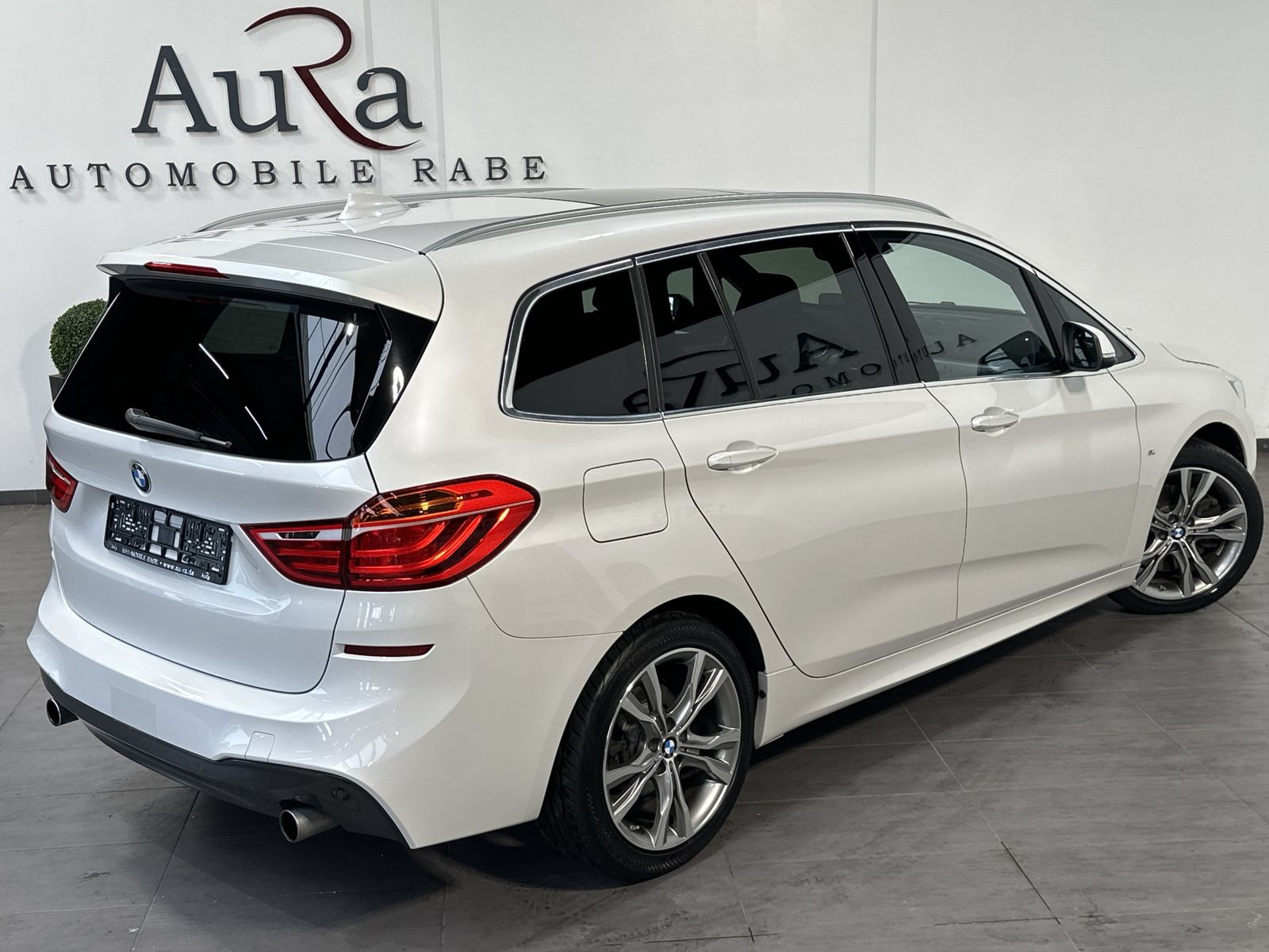 Fahrzeugabbildung BMW 220d Gran Tourer M-Sport NAV+LED+AHK+PANO+HIFI