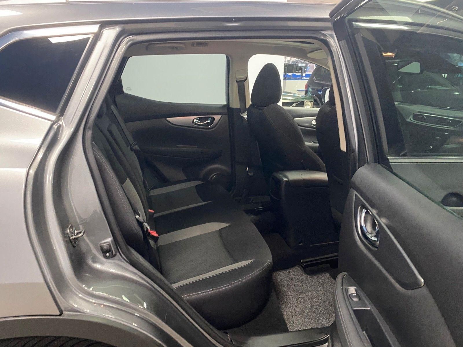 Fahrzeugabbildung Nissan Qashqai 1.3DIG-T+AHK+Pano+360°Kamera+beh.Front