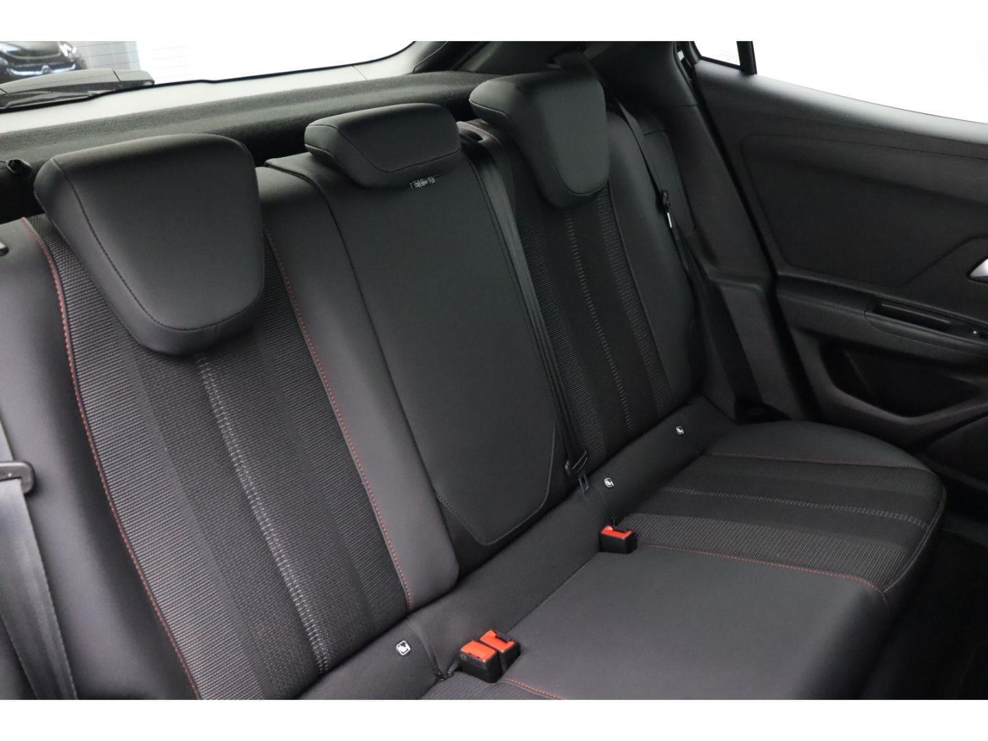 Fahrzeugabbildung Opel Mokka-e e GS Line SHZ Navi Digitales Cockpit LED