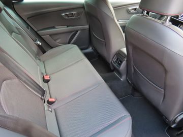 Fotografie 9 des Seat Leon ST FR 1.4 TSi Navi Kamera LED