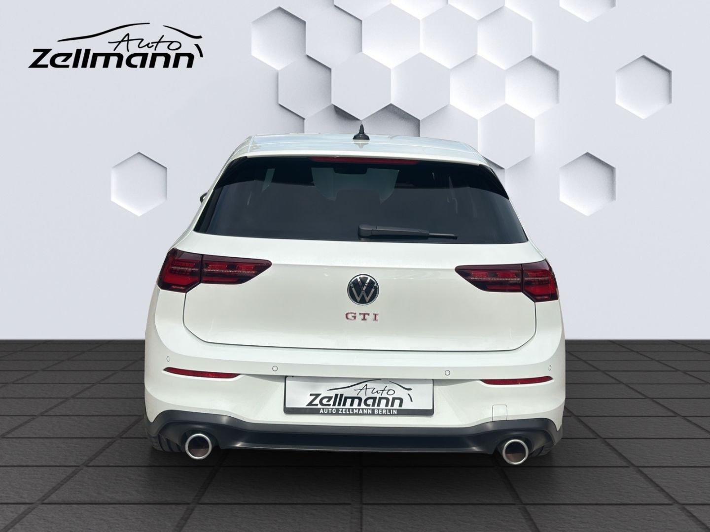 Golf GTI 2.0 TSI DSG 180kW LED AHZV Sitzheizung 