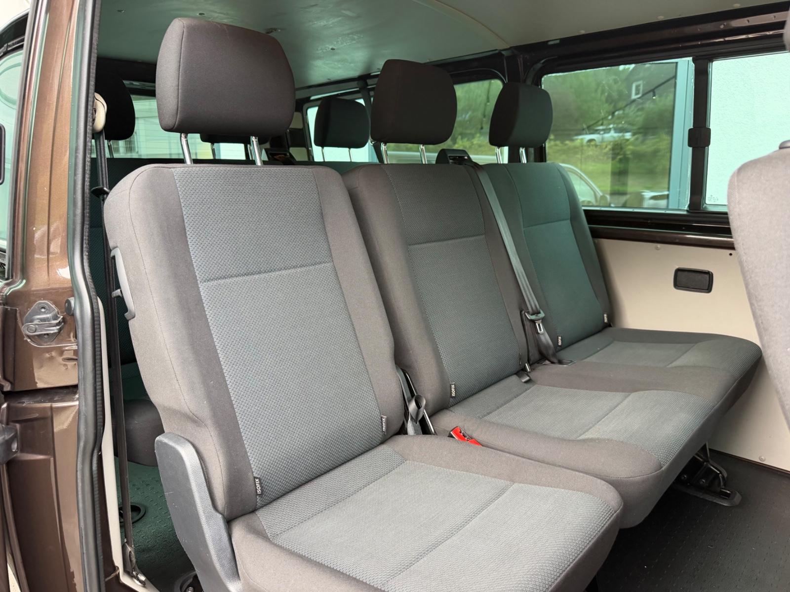 Volkswagen T6 Transporter 2.0 ZDI Kombi lang DSG 8-Sitzer