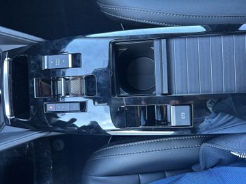 Citroën C4 Hybrid 145 Max KAMERA LED SHZ NAVI ALU