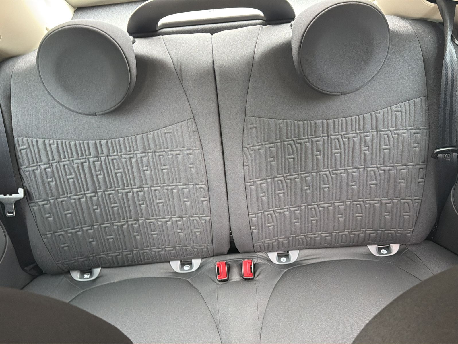 Fahrzeugabbildung Fiat 500C Dolcevita