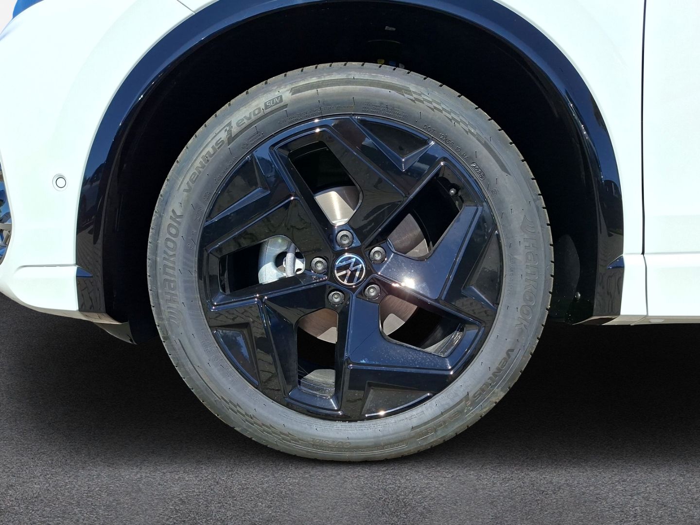 Tiguan 1.5 eTSI DSG R-Line *AHK*El.Heckklappe*