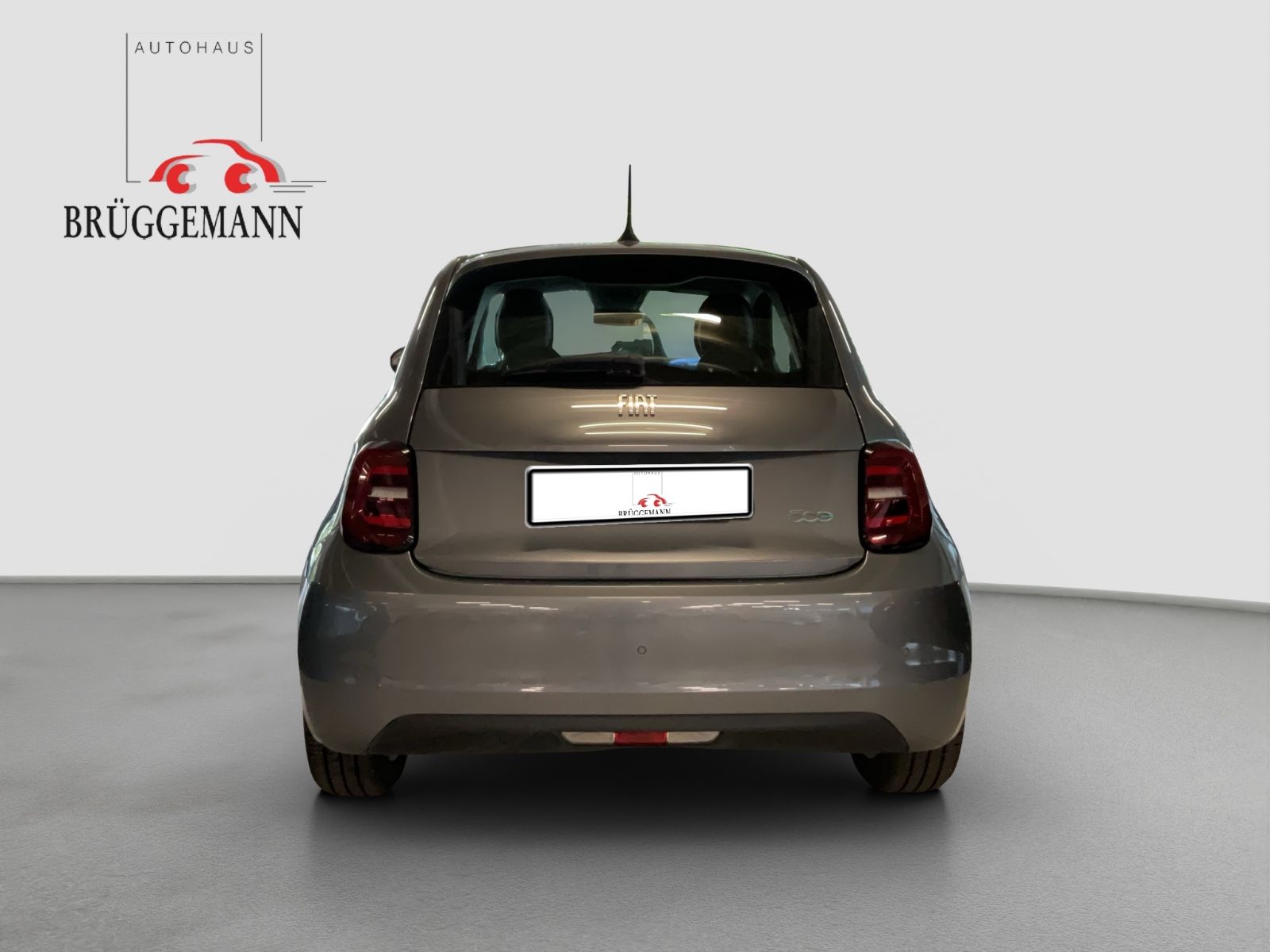 Fahrzeugabbildung Fiat 500e Icon 42 kWh + Einparkhilfe