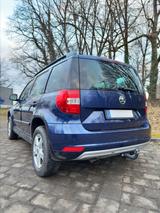 Skoda Yeti 1.2 TSI DSG Drive 2xPDC SHZ AHK  - Skoda Yeti Gebrauchtwagen in München