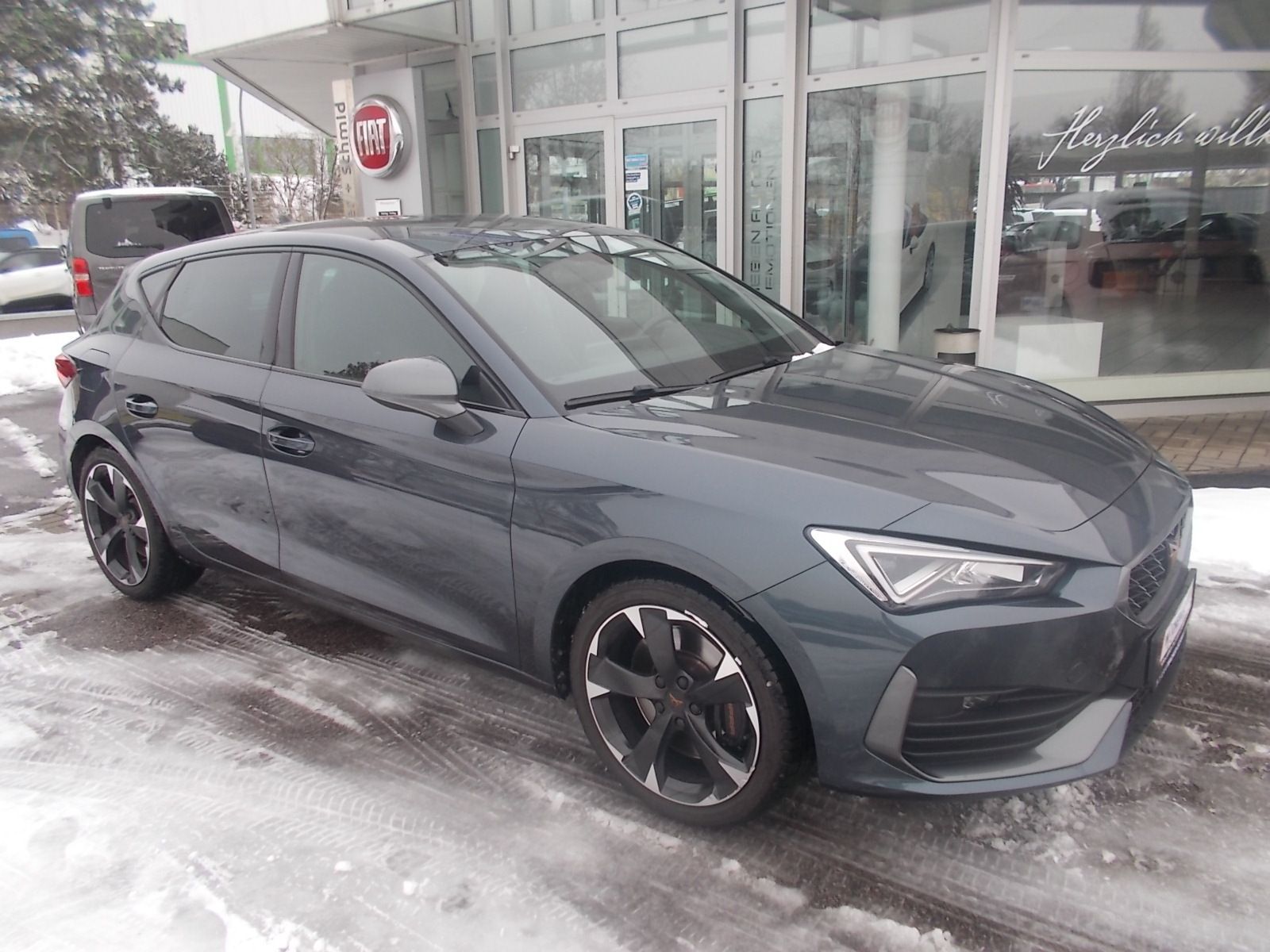 Fahrzeugabbildung CUPRA Leon 2.0 TSI (245 PS) DSG + ACC + SHZ