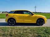 Audi Q2 2.0 TDI 140kW S tronic quattro sport sport - : Gelb, Head-Up Display