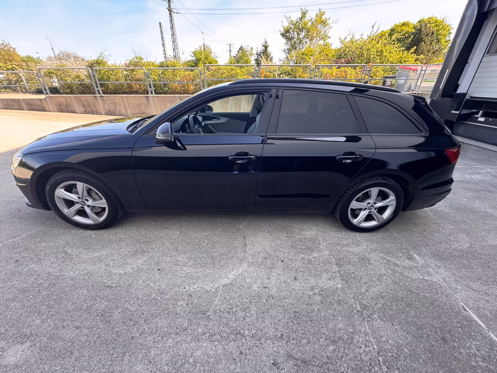 Audi A4 Avant 40 TDI S Line 17 Zoll
