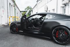 Fahrzeugabbildung Aston Martin DBS 6.0 Touchtronic *Carbon / Unikat*