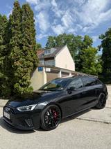 Audi S4 Avant/360*Kamera/Standheizung/Pano/Voll - Audi S4 in München