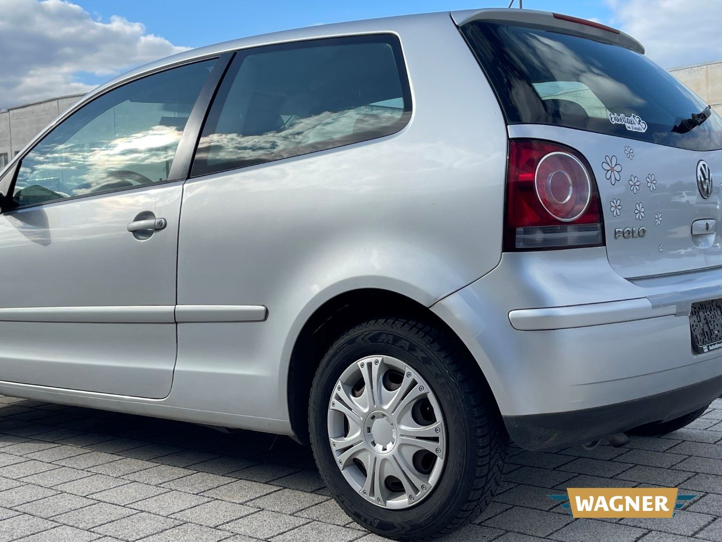 Fahrzeugabbildung Volkswagen Polo IV Trendline Servolenkung