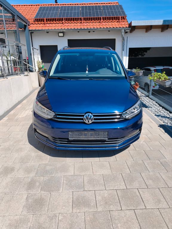 Image of Volkswagen Touran