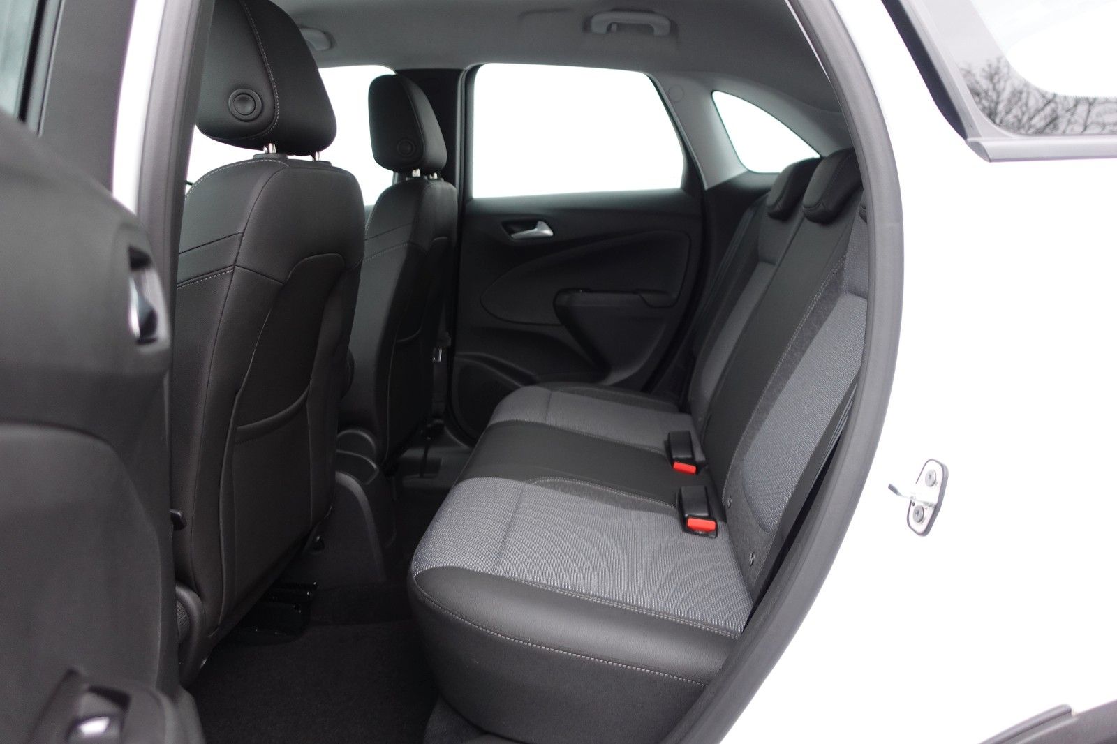 Fahrzeugabbildung Opel Crossland Elegance 1.2T AUTOMATIK,Kamera,Sitzhzg
