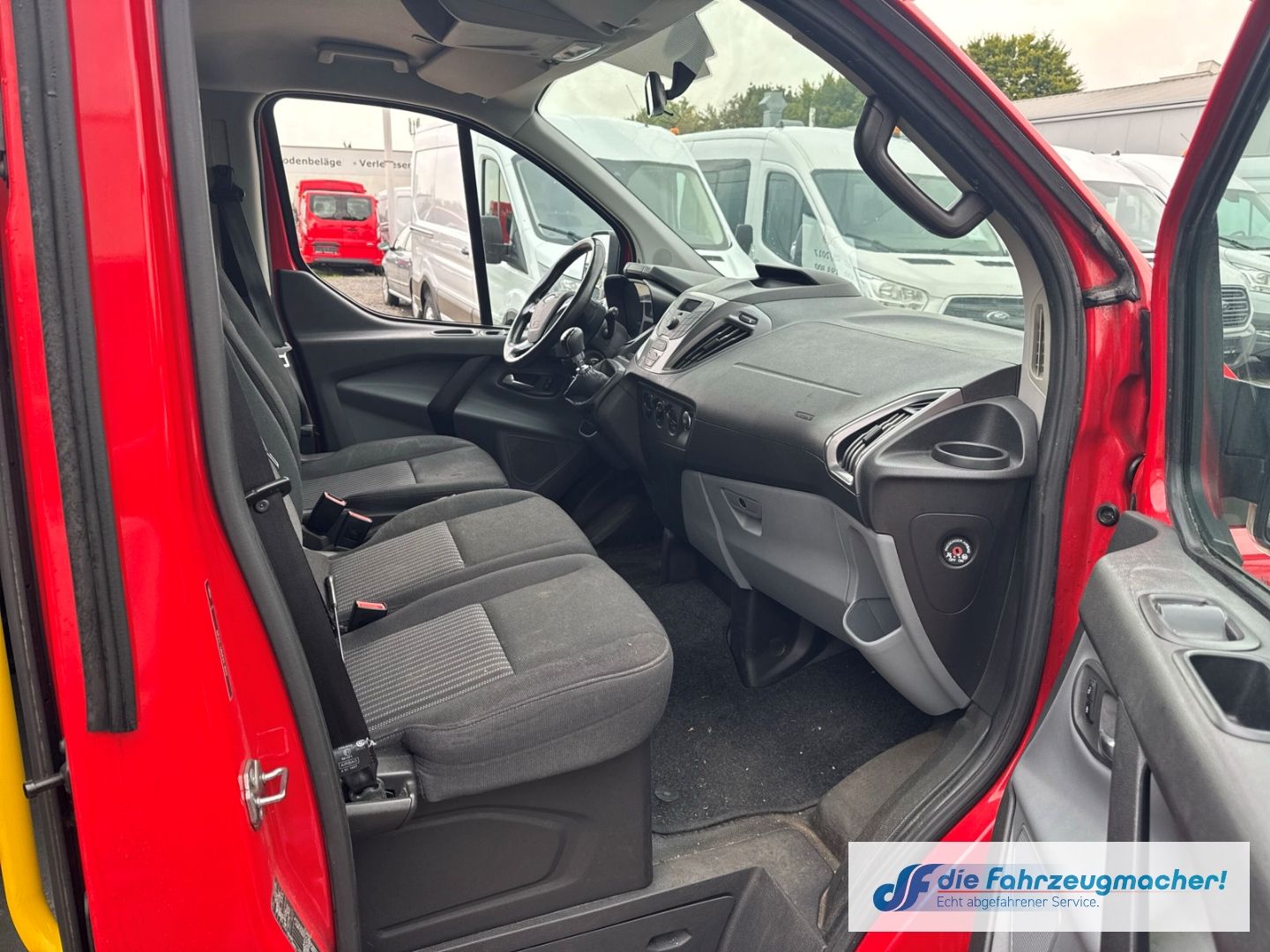 Fahrzeugabbildung Ford Transit Custom 310 L1 Trend 2.0 TDCi *3119 *EXPO