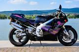 Suzuki RGV 250 1. HAND - Suzuki aus 1993