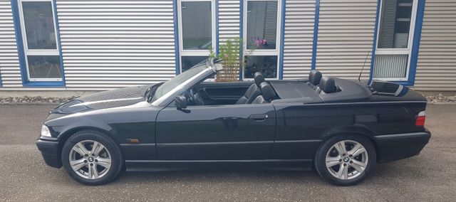 BMW 328iA Cabrio #Rarität erst 24.300km gefahren#