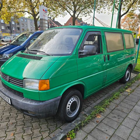 Volkswagen T4 Kombi 2,5 7-Sitzer 1. Hd, TüV neu 2 Schiebet.