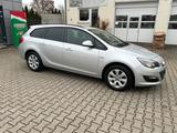 Opel Astra J Sports Tourer Style - Opel Astra: Style