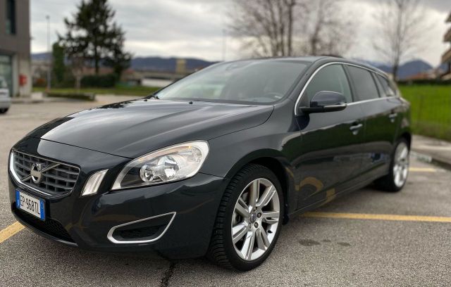 Volvo V60 D2 1.6 Summum