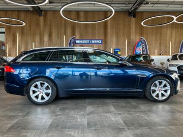 Jaguar XF *Keyless*AHK*BI-XENON*Leder*2-Zonen*