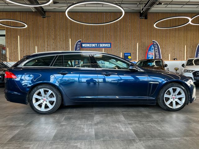 Jaguar XF *Keyless*AHK*BI-XENON*Leder*2-Zonen*